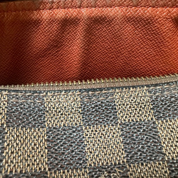 Vintage Pre-loved Louis Vuitton Papillon Damien 26